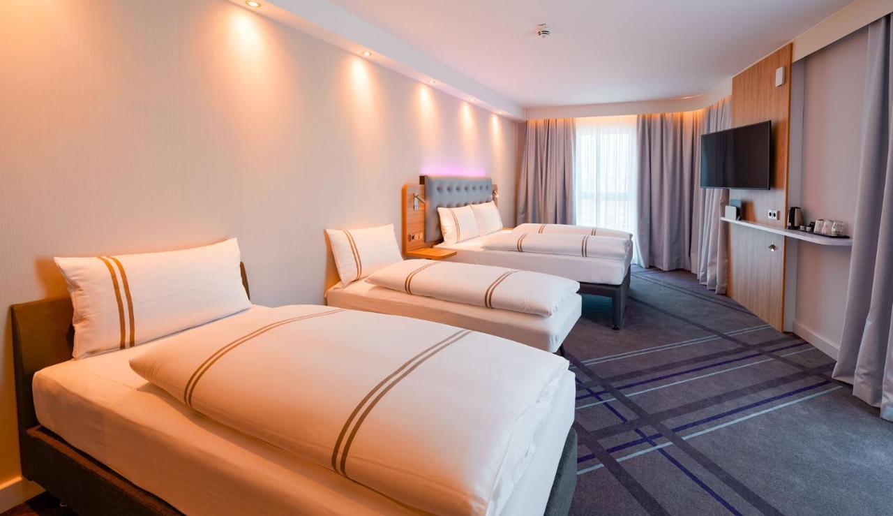 Premier Inn Mannheim City Centre Exterior photo